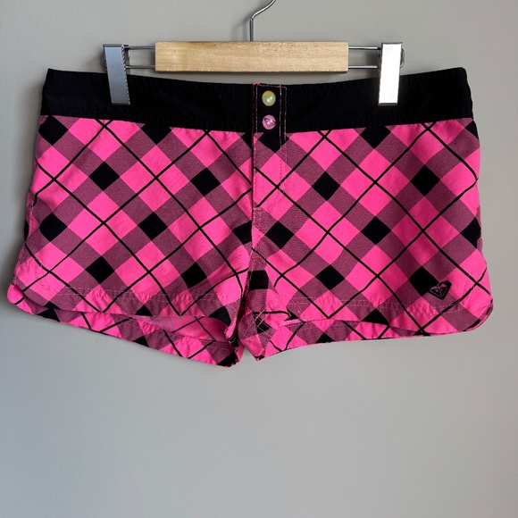 Roxy Women's Diamond‎ 2" Shortie Shorts Hot Pink / Black Summer Beach Festival - Picture 1 of 14